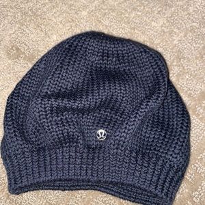 Black Lululemon Knit Beanie